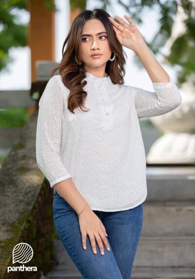 Cutloan Lace Top
